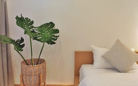 A Cute little hotel in heart of Chiang Mai city-SD