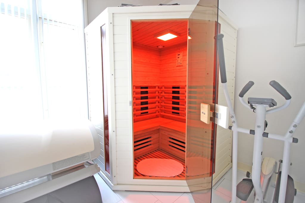 There is an infrared sauna in the apartment!