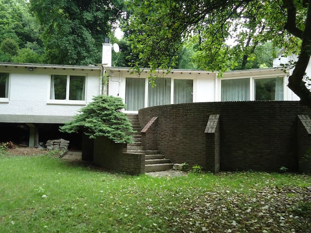 Stád,natuur:riante villa Arnhem