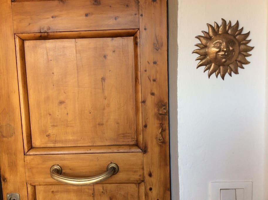 porta d'entrata/ main door