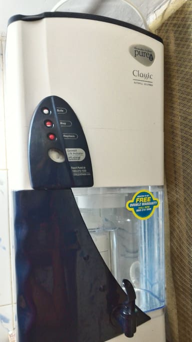 24 x 7 PURIFIED DRINKING WATER available in the kitchen - mineral water quality water