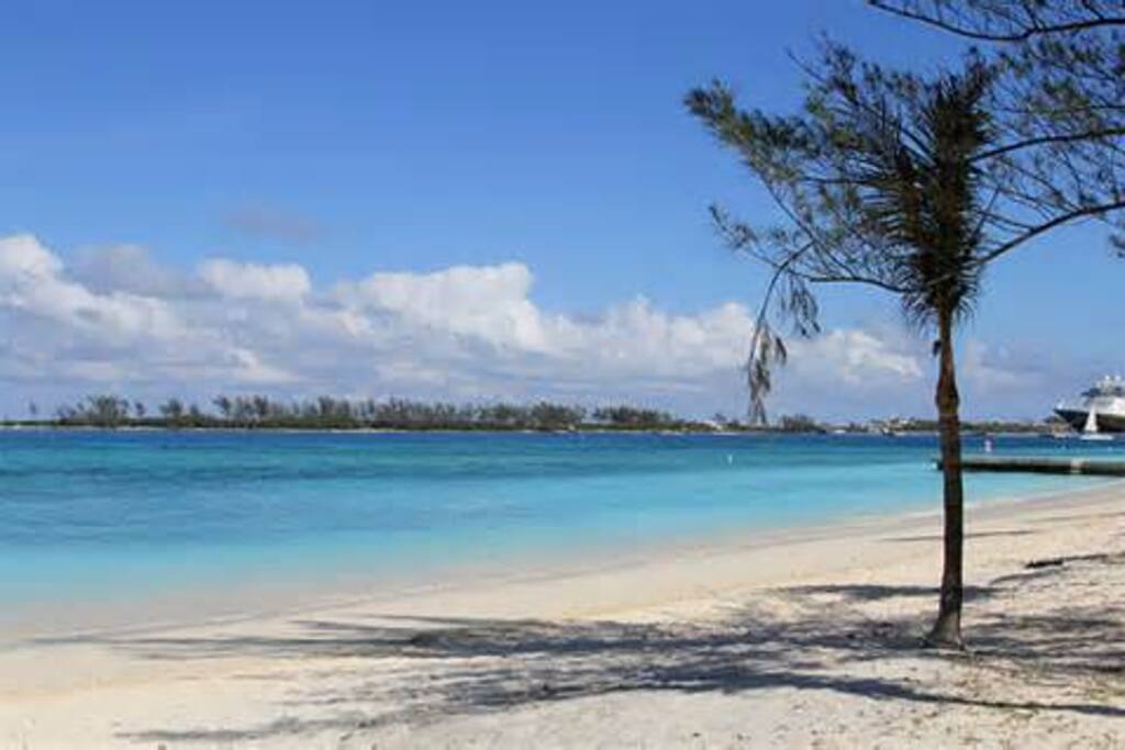 Junkanoo Beach