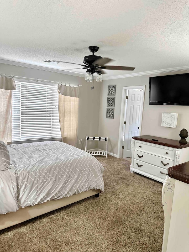Master bedroom- King bed with walk-in closet and 42’ tv 