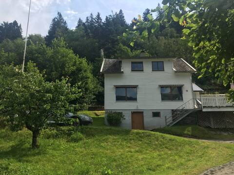 Attractive holiday home in stunning surroundings