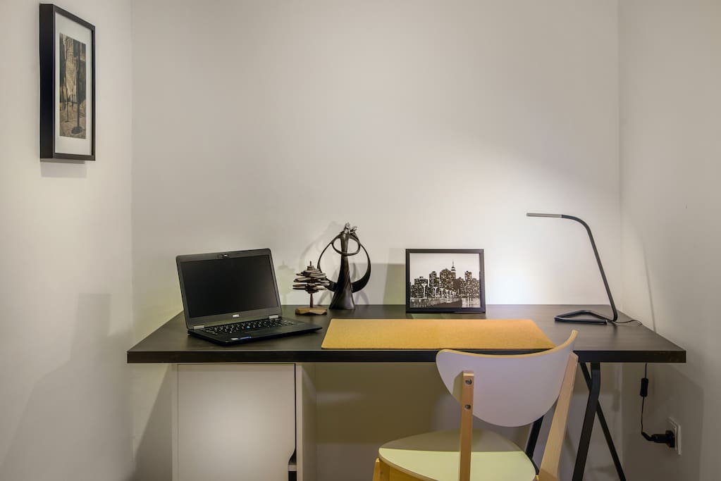 Work desk with table lamp and 100Mbps Wifi Internet