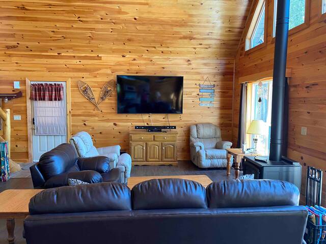 Chalet on the lake gallery image 4