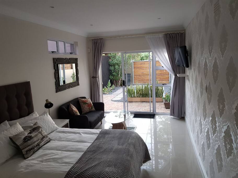 Elegant suite