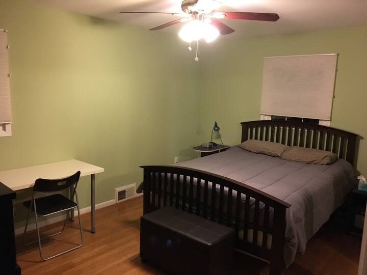 ห้องนอนใหญ่