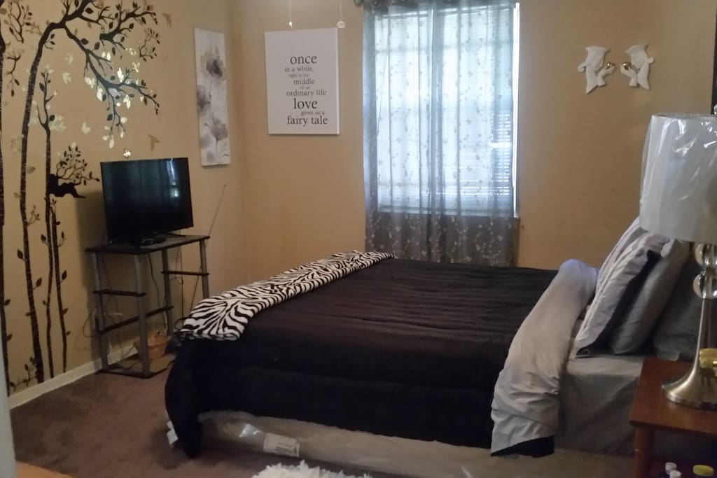 Queen Bed