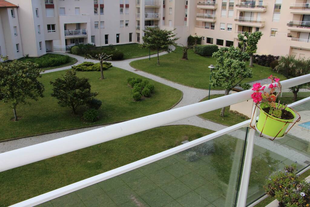 La terrasse donnant sur le jardin