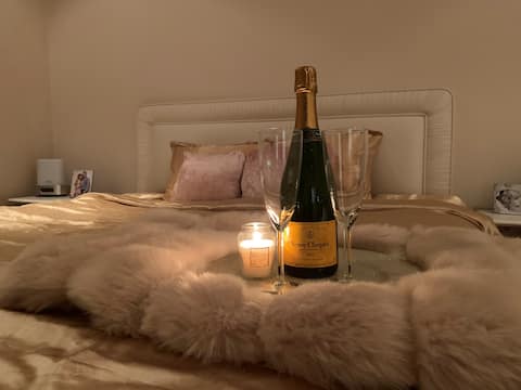 Top performing Airbnb: DOWNTOWN PENTHOUSE-SPA,sauna,3BR,seaview,free park in I Pokkinen