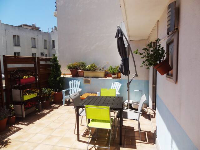 Beautiful Room In Sunny Apartment