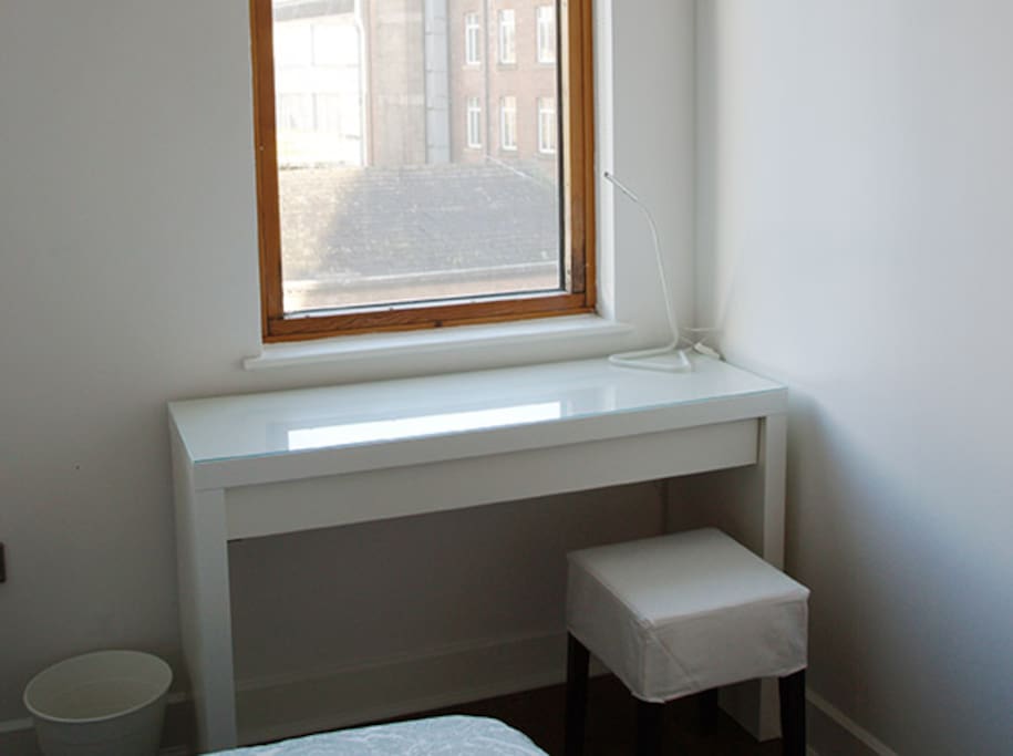 Laptop friendly desk/dressing table
