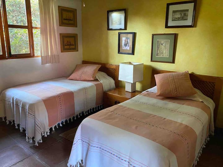 Dhomë gjumi 4