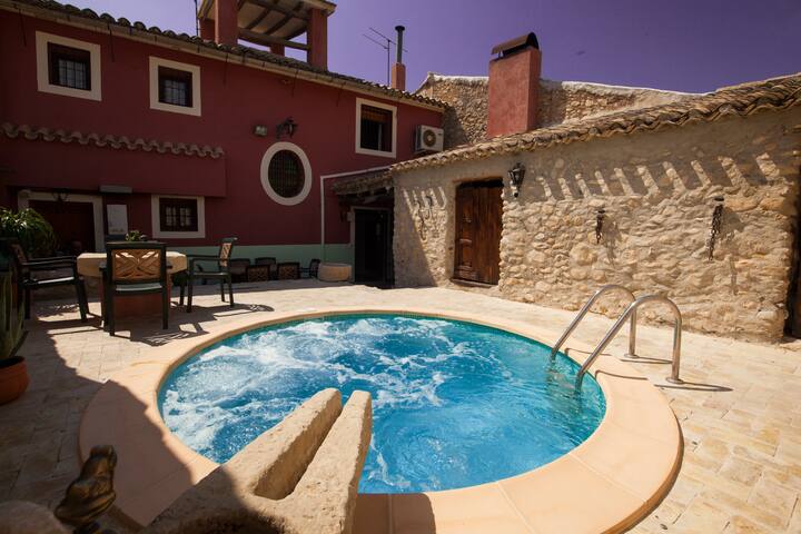 LA HIGUERA CASA RURAL CON PISCINA Casas en alquiler en