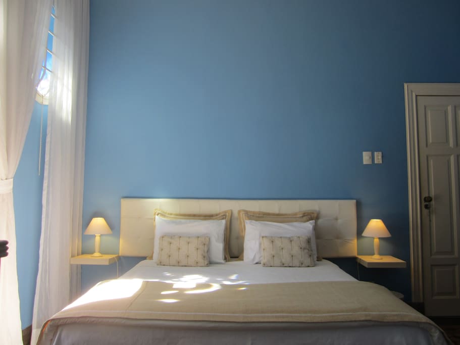 One King Size Bed or Two Twin Beds