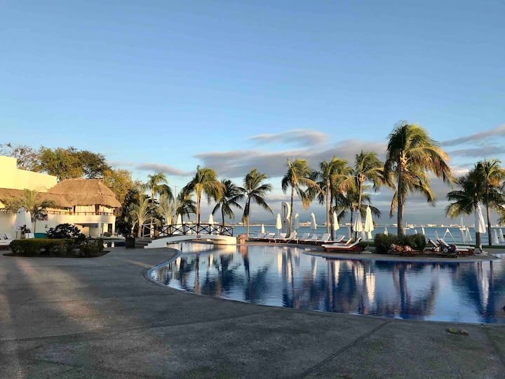 Master Suite in B Nayar, La Cruz de Huanacaxtle.