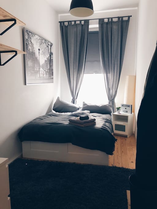 Dein Zimmer / Bett