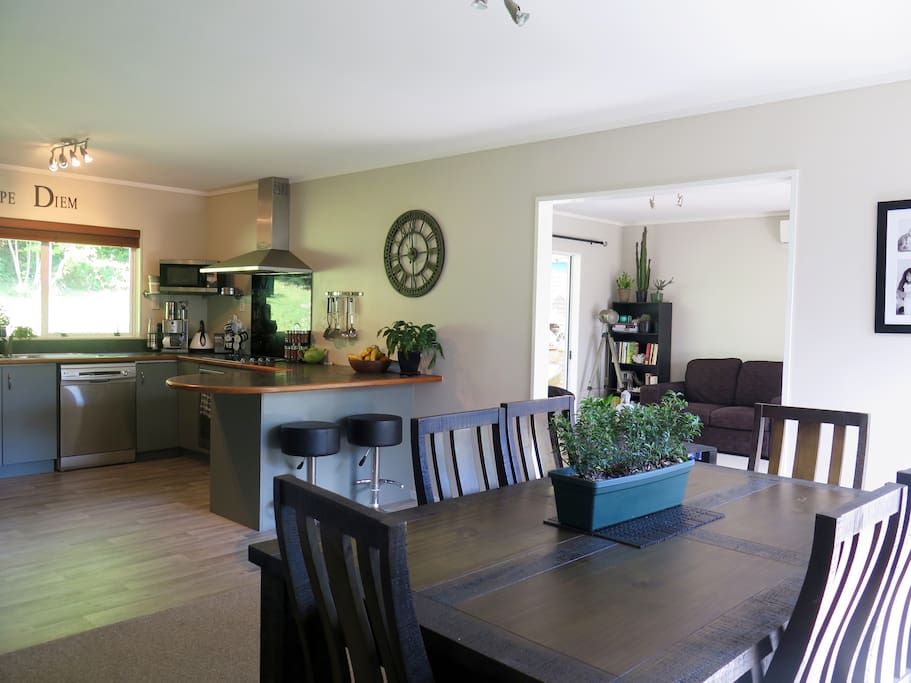 Open plan kitchen and dining area