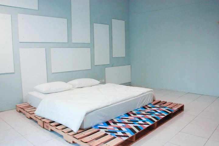 Guest Pavilion in the City Center (Zentrum)