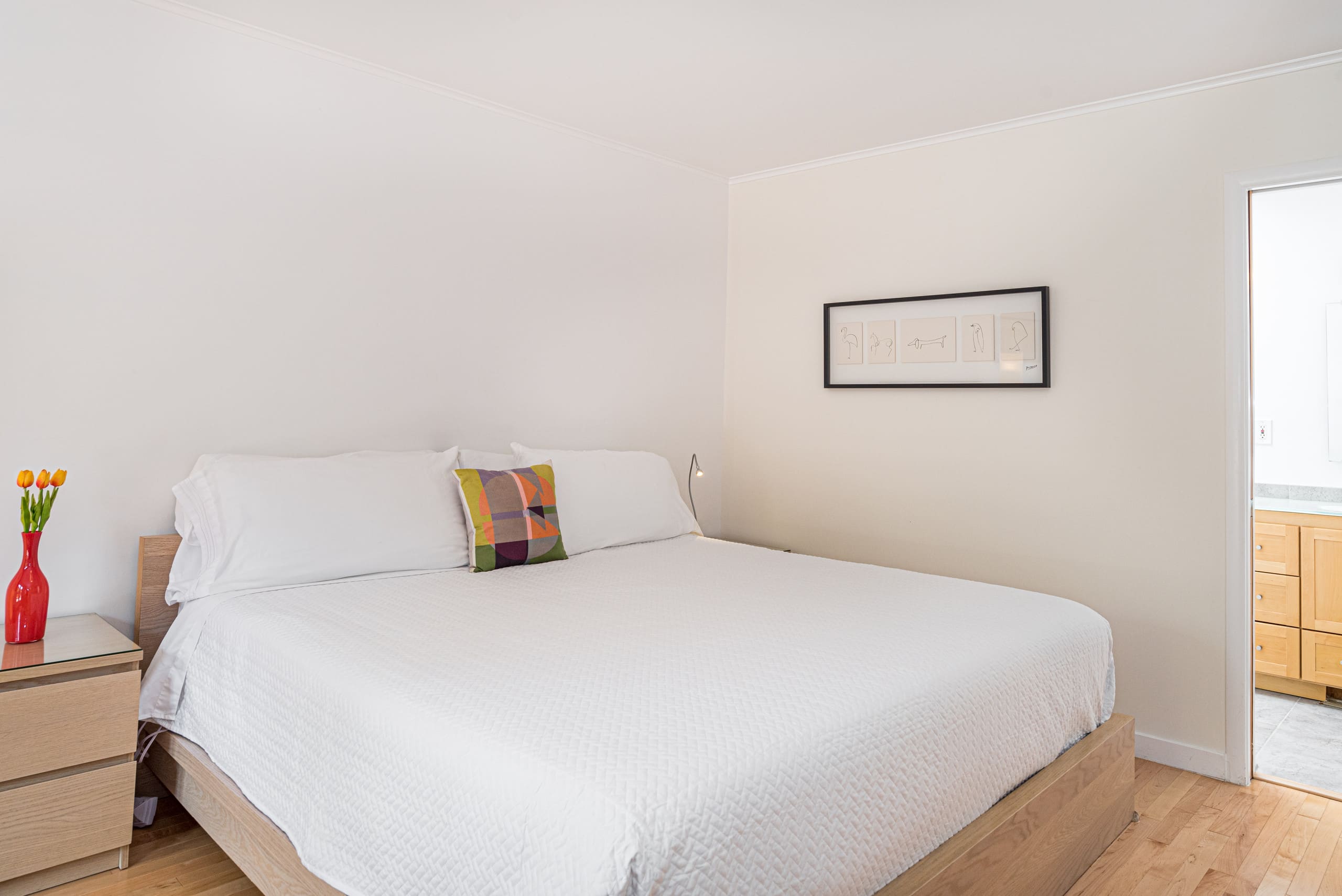 Home in San Francisco · ★5.0 · 2 bedrooms · 2 beds · 2 private baths - Image 26