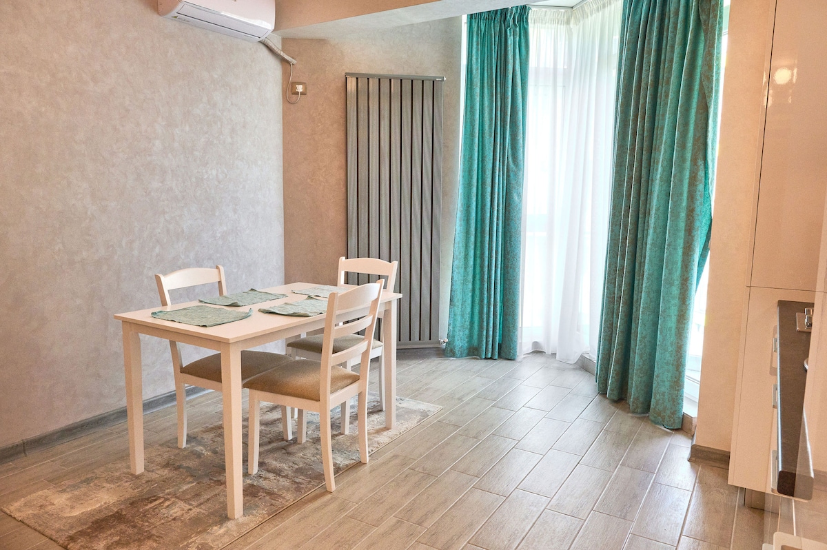 Aqua Vista MoonStar Alezzi - Spa & Pool Beach Resort — Apartment — vacation rental at Alezzi Beach Resort, Mamaia Nord, Constanța, Romania — property photo 6 | Aqua Vista Rentals