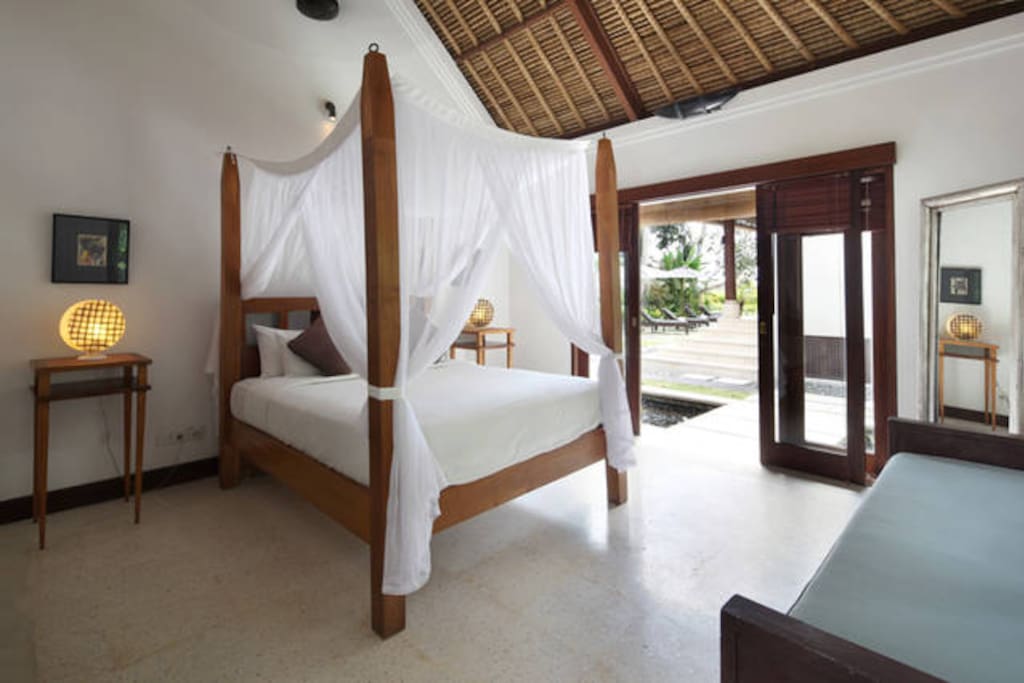 Our cool air conditioned bedrooms, four poster canopied queen size beds and tranquil surroundings will ensure you sleep soundly and wake refreshed