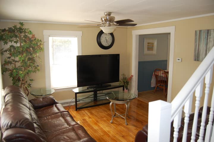 New England Bungalow Escape Littleton - Littleton, NH