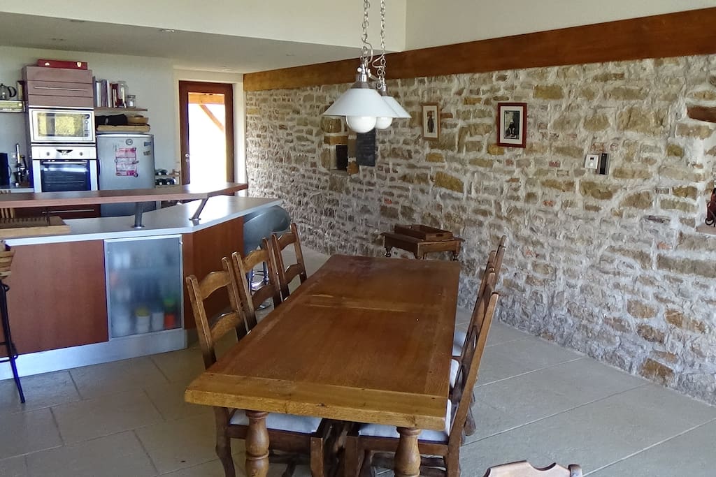 Nous avons transformé la grange en Salle à manger et cuisine américaine