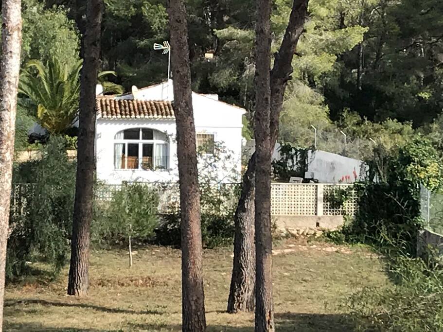 Esta es la casa: su posición en la urbanización le da mayor intimidad.