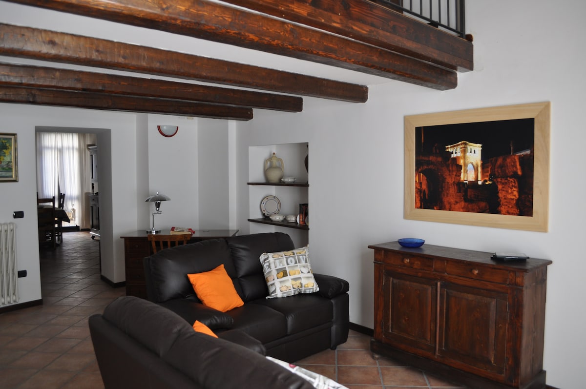 Popular Airbnb listing: Beautiful house with terrace and view in Lecce