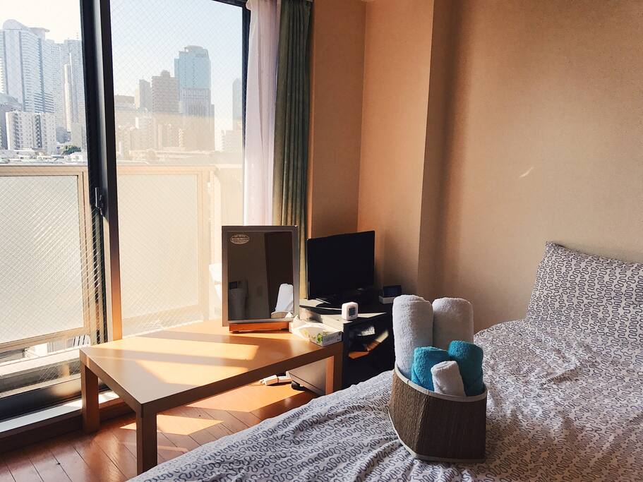 Great natural lighting, and amazing bedside view!