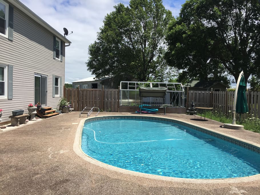 In-Ground Swimming Pool