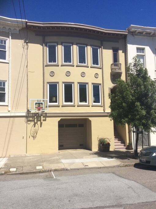 STREET-VIEW OF OUR HOME (basketballs available ).