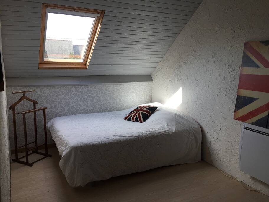 La chambre avec le second lit