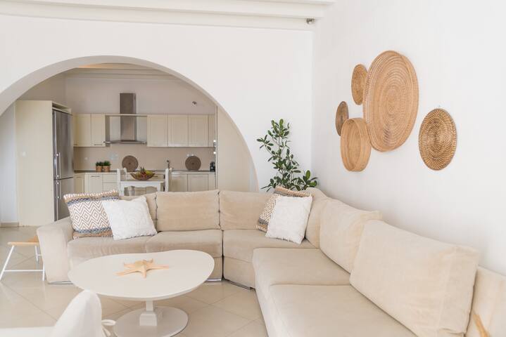 Patmos Sunshine House 5′ Walk from Skala Square