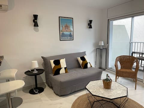 Propiedad de Airbnb exitosa: Rosas, beachfront, beautiful apartment terrace en Roses