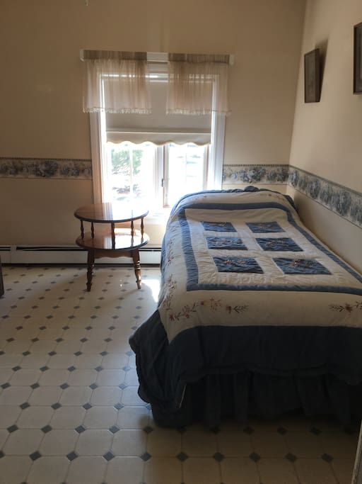 Rockside Room