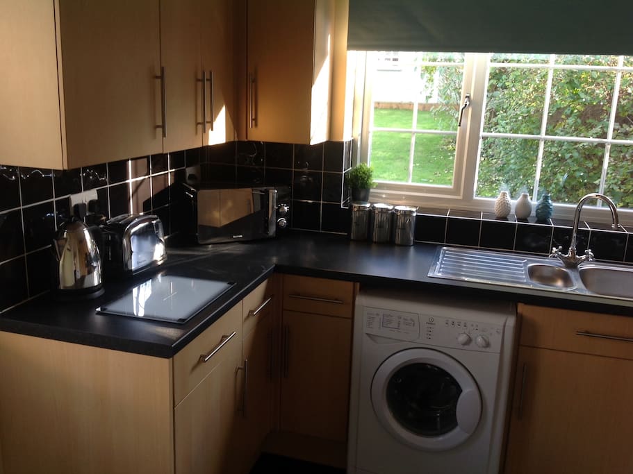 Microwave, kettle and toaster