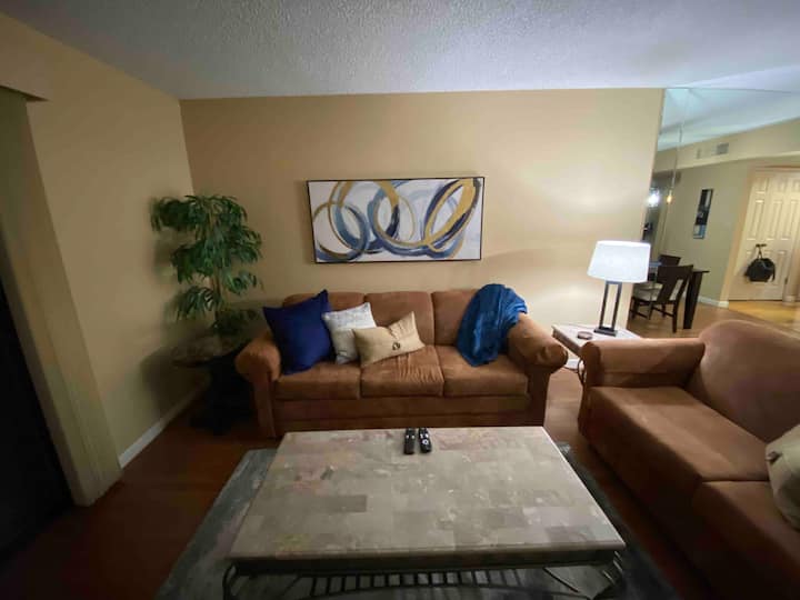 Condo On The Green - Mesa, AZ