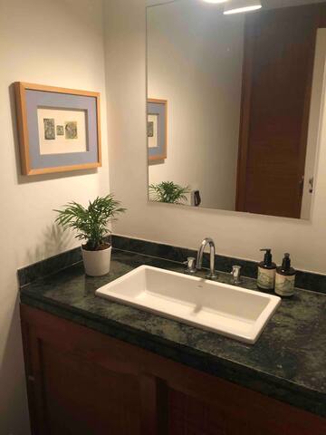 Duplex com piscina, 3 suites no coração de ipanema gallery image 4