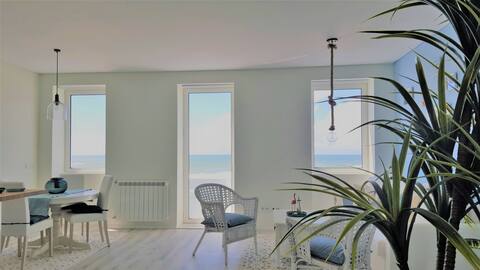 The Shore @ BaíaBeach - Waterfront Beach Cottage