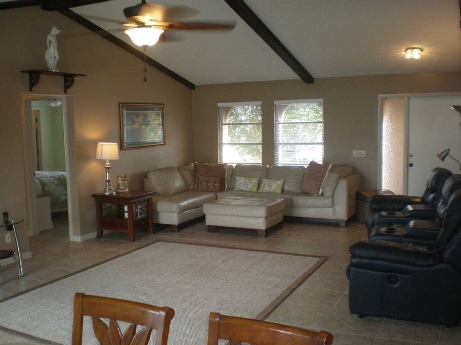 Spacious living room for plenty of folks.