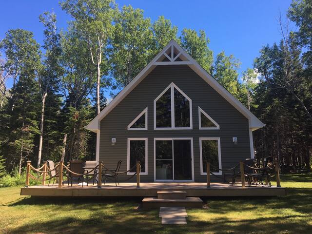 New Cottage Minutes from PEI National Park Beaches ...