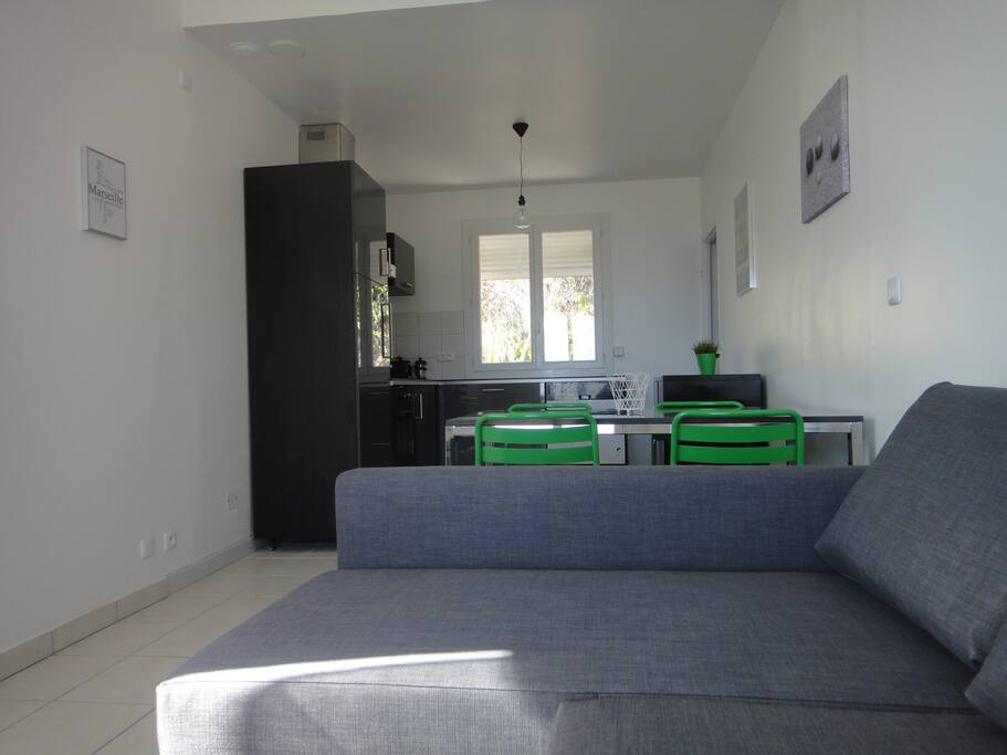 Salon/cuisine de l'appartement La Pétanque#Maison Provence#Home Cassis