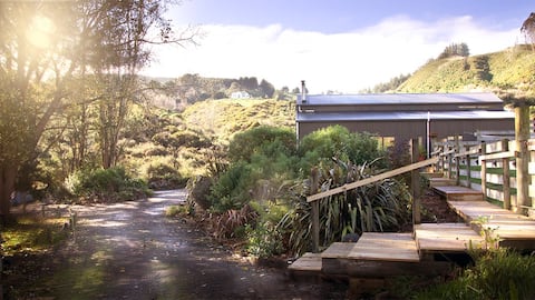 Burnside Aokautere. A comfortable country escape.