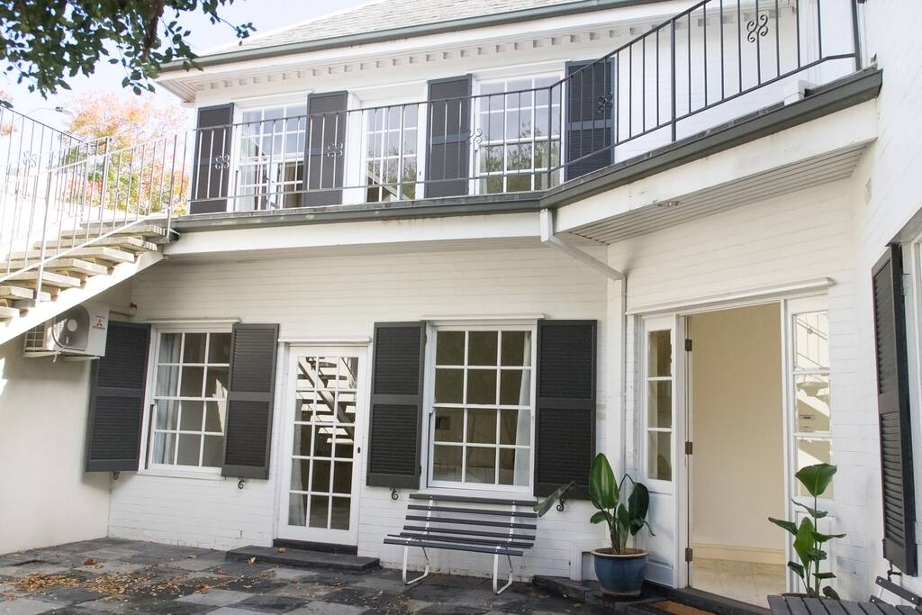 Courtyard Entry