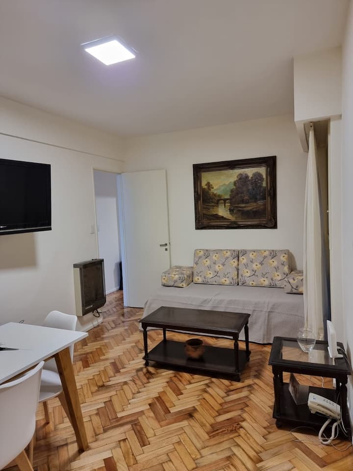Two-bedroom apartment in Monserrat