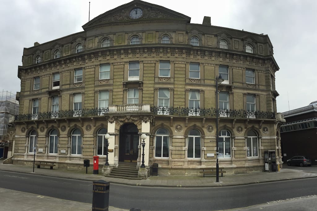 The Front entrance to Quayside Court