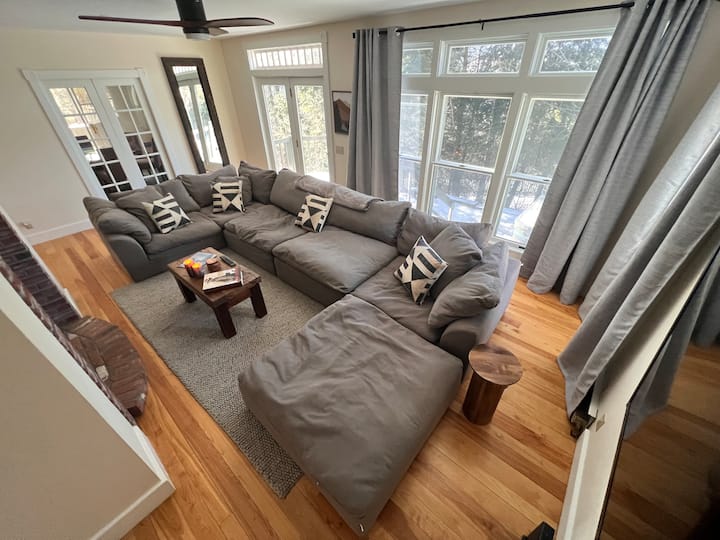 Mountain Views - Hot Tub, Games, Minutes To Lakes - Ludlow, VT